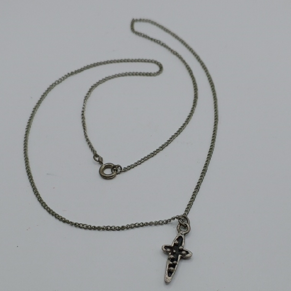 Silver ??? Cross Pendant Necklace